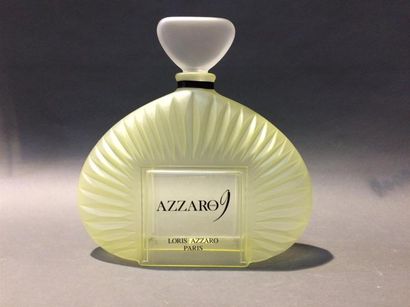null AZZARO 9 de Louis Azzaro flacon de présentation en plastique H: 31 cm