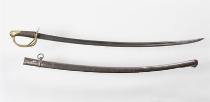 null Sabre de cavalerie légère 1822-82 à 1 bélière au fourreau numéros différents
lame...