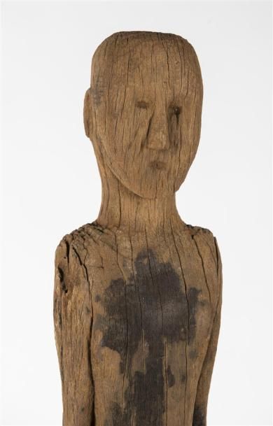 null VIETNAM, sculpture funéraire antropomorphe JARAI représentant un homme Bois...