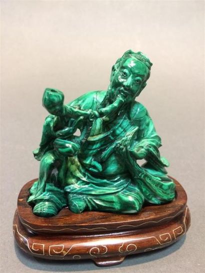 null CHINE Sage fumant la pipe en malachite sculpté H: 8.5 cm