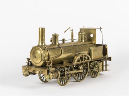 null Une locomotive en laiton à vapeur vive, 
L:43, l: 13, H: 22 cm ,