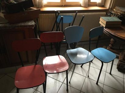 null Huit chaises en Formica