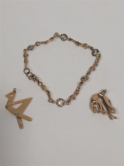 null 3 bijoux fantaisies : bracelet, pendentif oiseau, pendentif panthère en métal...