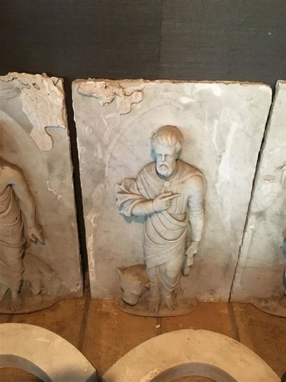 null Quatre bas-reliefs en marbre blanc les quatre évangélistes
19ème siècle