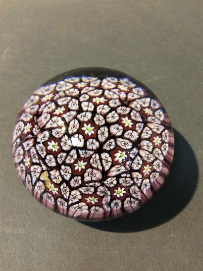 null Boule de sulfure en cristal motif floral rouge
D : 7 cm