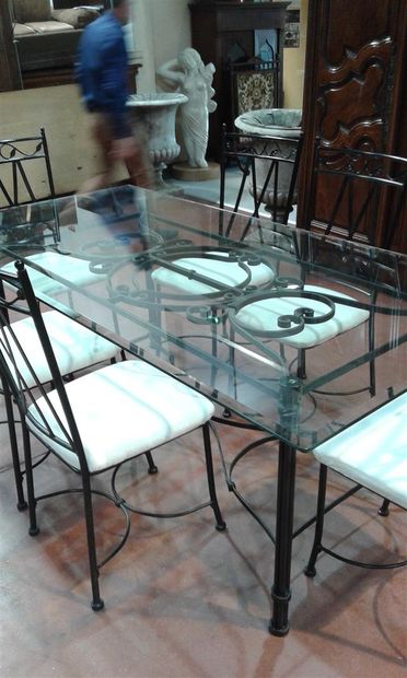null Table en fer forgé plateau verre et six chaises