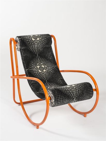 null Gae AULENTI (1927-2012)
Paire de fauteuils Locus Solus
Acier tubulaire en métal...