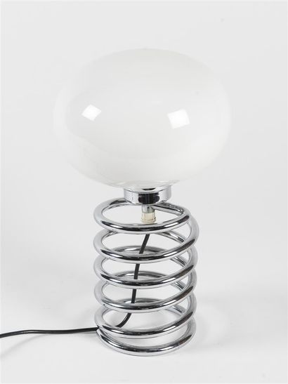 null Ingo MAURER (né en 1932)
Lampe de table, modèle Ressort, fût en fil d'acier...
