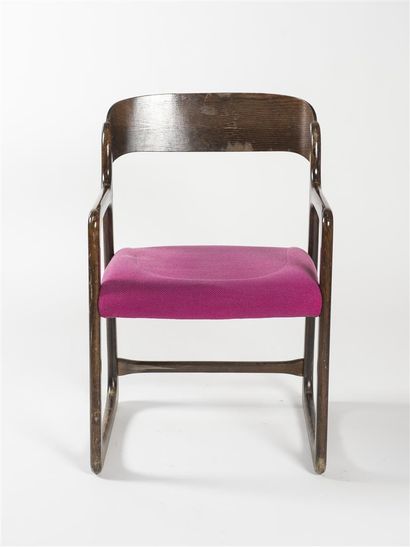 null BAUMANN (XX EME)
Suite de six chaises en chêne teinté modèle traîneau, assise...