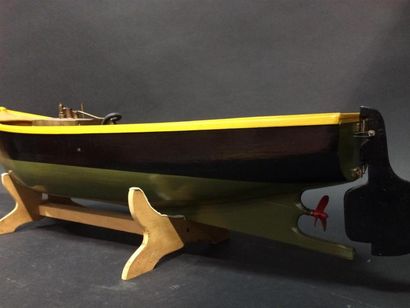 null Importante maquette de bateau en bois avec un moteur à vapeur
L: 92 cm