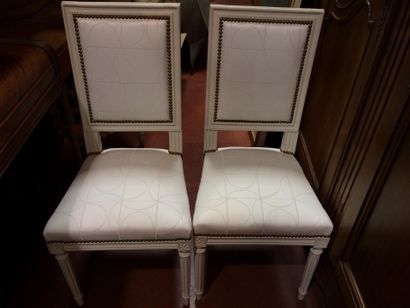 null Paire de chaises blanches et simili cuir