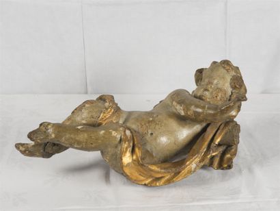 null Ange, sujet en bois sculpté doré 
18ème siècle