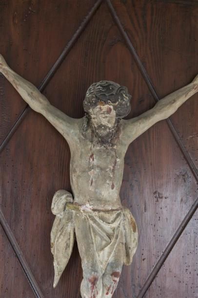 null CHRIST en bois sculpté polychrome 
18ème siècle
H du sujet : 34 - L : 11 cm
