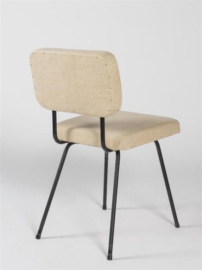 null André SIMARD (Né en 1925)
Suite de dix chaises en métal laqué noir.Assise et...