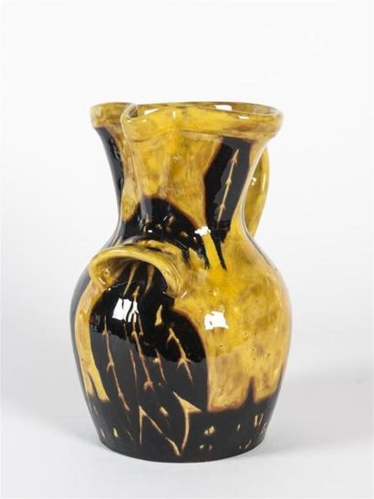 null Jean LURÇAT (1892-1966) 
Vase "Dourque Catalane" 
En faïence émaillée, à décor...