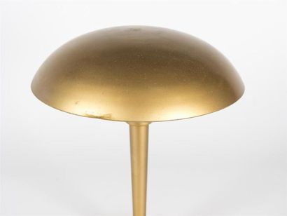 null Jean PERZEL ( 1892- 1986) pour Claude Lumière.
 Lampe de bureau piètement tubulaire...