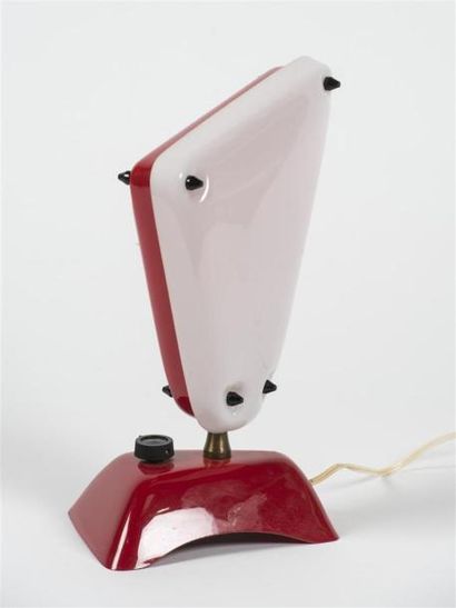 null Travail Français 1950
Lampe de table en plastique abs de couleur rouge et blanc....