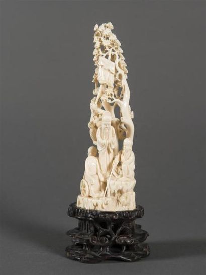 null Chine Confucius et ses disciples
Ivoire socle en bois
H: 20 cm