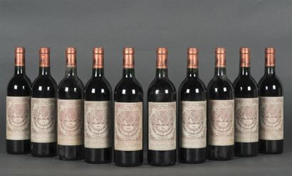 null 10 B CHÂTEAU PICHON LONGUEVILLE BARON (e.t.h. légères + 1 accroc; quelques c.s.)...