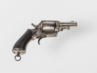 null Pistolet revolver à six coups British Constabul Ary
Parties métalliques nickelés...