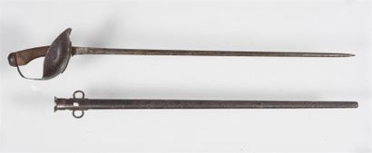 null Important sabre de cavalerie début XXème
Poignée de type « cuillère à pot »
Fourreau...