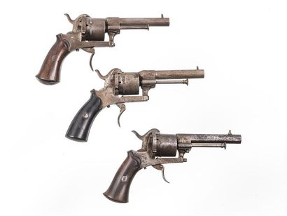 null Lot de 3 revolvers état moyen