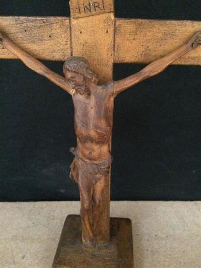null Christ en bois sculpté 18ème siècle