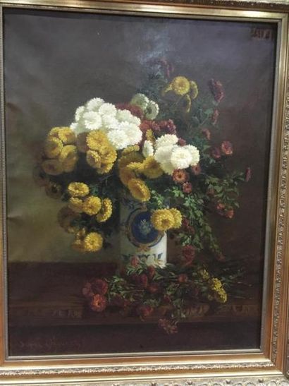 null Sophie OLIVIER 
bouquet de fleurs 
Huile sur toile, signée en bas à gauche
58...