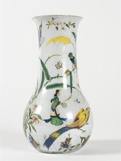 null CHINE Vase en arte porvera décor imprimé de personnages, oiseaux, dragons et...