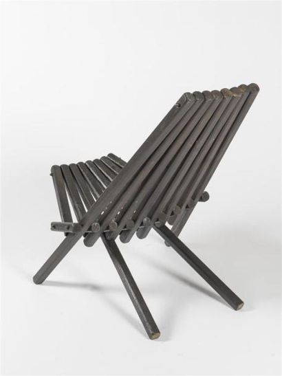 null Niels Peter PONTOPPIDAN (Dans le goût de )
Paire de fauteuils pliants en bois...