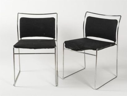 null Kazuhide TAKAHAMA (1930-2010)
Paire de chaises modèle «Tulu», structure en métal...