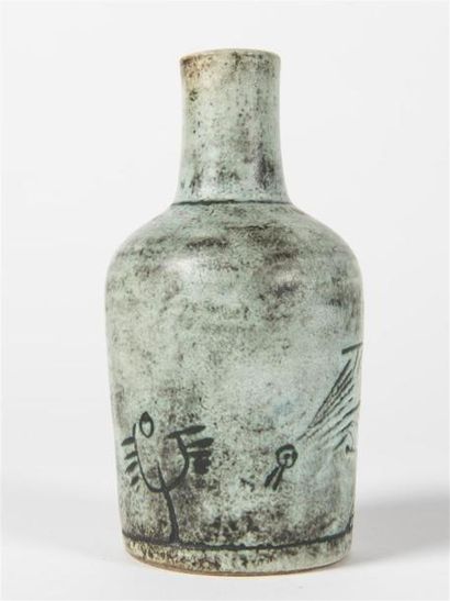 null Jacques BLIN (1920-1995)
Vase de forme cylindrique à col rétréci à décor d'animaux...