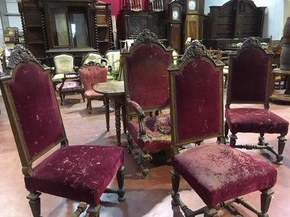null Suite de trois chaises et un fauteuil de style Louis XIII
