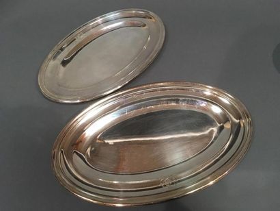 null Suite de trois plats ovales en métal argenté