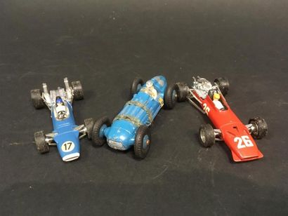 null Dinky Toys Made in France Lot de trois Formule 1
Talbot Lago
Ferrari
Matra
Etats...