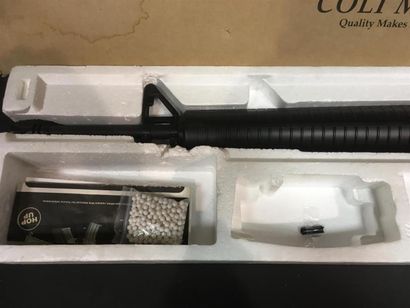 null COLT M13-A3 fusil Echelle 1
Plastique
très bon état dans boite