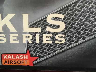 null KLS SERIES Kalash Airsoft en métal
très bon état dans boite