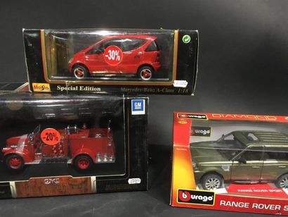 null Lot de 3 voitures 1/18 BURAGO Range Rover
MAISTO Mercedes Class A
1/24 camion...