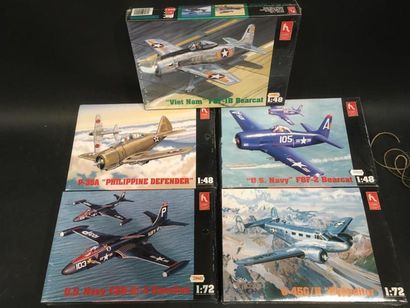 null HOBBY CRAFT lot de 5 maquettes d'avion dont avion Expeditor
Echelle 1/48 et...