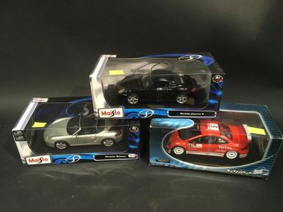 null Lot de trois voitures échelle 1/18
SOLIDO Peugeot 307
MAISTO Porsche Cayman
MAISTO...