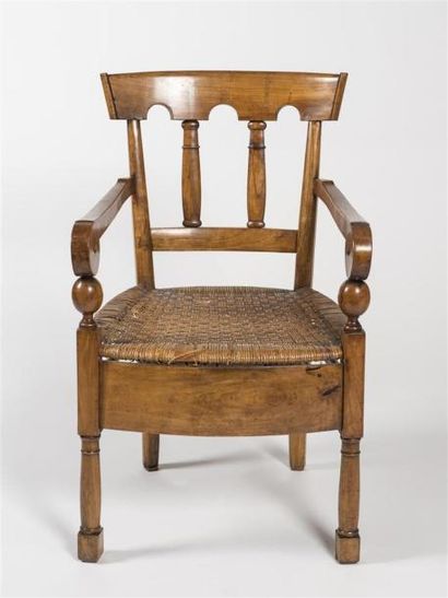 null Suite de quatre fauteuils 
Travail bressan 19ème siècle, paillés