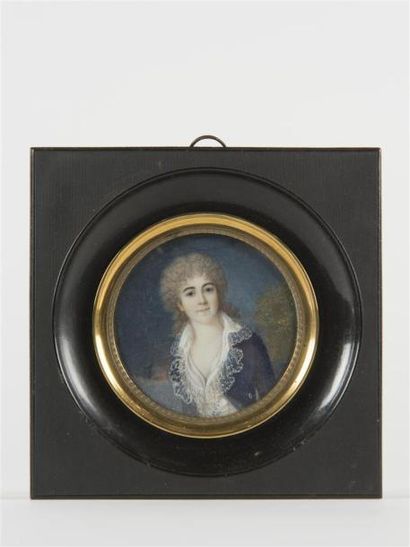 null DEWIME . P
portrait de femme 
Miniature ronde 
sur ivoire
18ème siècle
Diam...