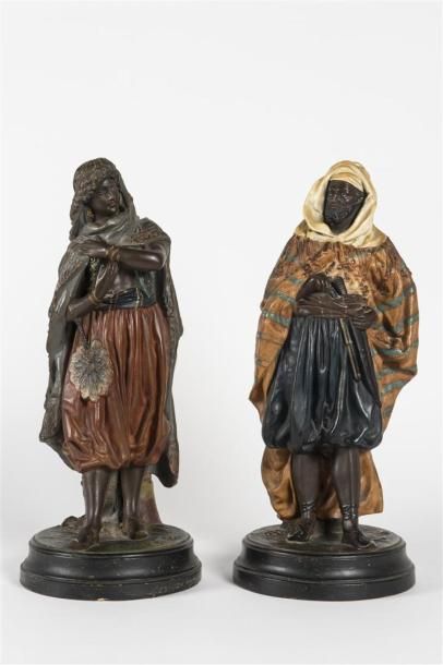 null Couple en terre cuites polychrome à motif orientaliste
Homme et femme
Vers 1900
H...
