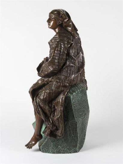 null Gaston LEROUX (1854-1942)
Aïda
Important sujet en bronze à double patine
Signée...