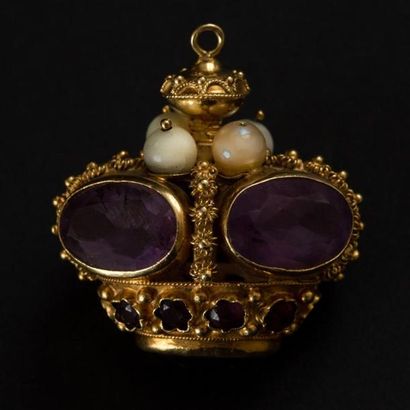 null Pendentif formant une couronne serti d'améthystes et de perles (usures) Vers...