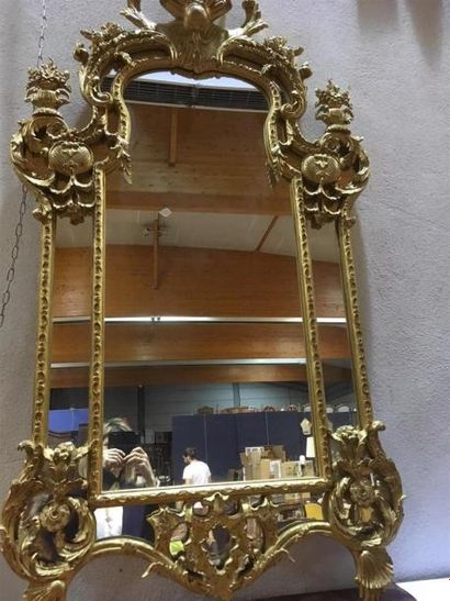 null Miroir à pare-closes de style Louis XV