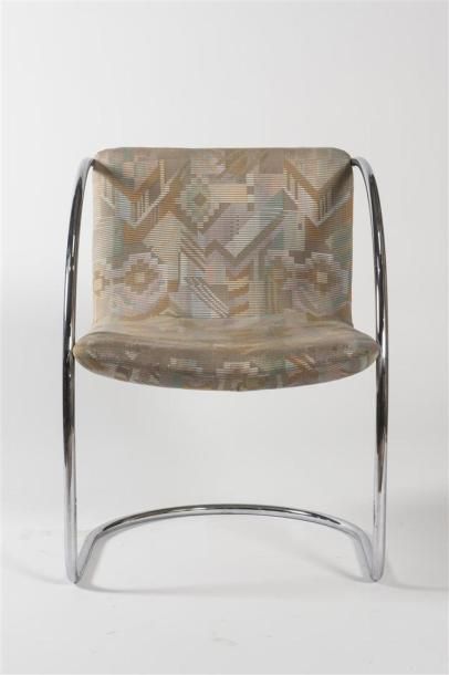 null Giovanni OFFREDI (1927)
Suite de quatre chaises modèle Lens à structure en métal...