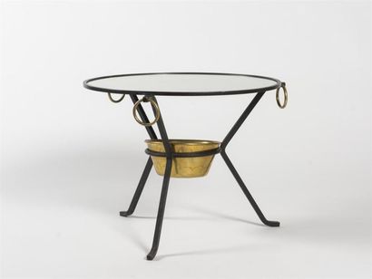 null Jacques ADNET (1900-1984)
Table basse en fer forgé à patine noire à plateau...