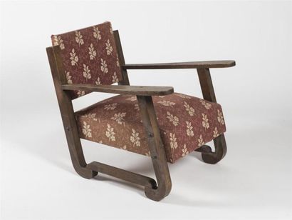 null Francisque CHALEYSSIN (1872-1951) 
Fauteuil à structure en chêne teinté brun...