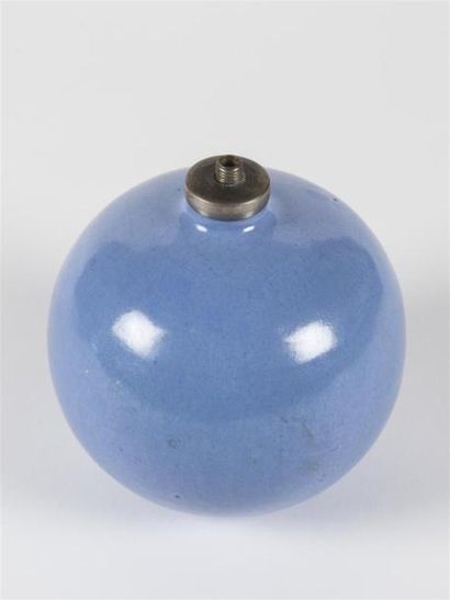 null PRIMAVERA
Pied de lampe de forme boule (N°16383) en céramique émaillé craquelé...